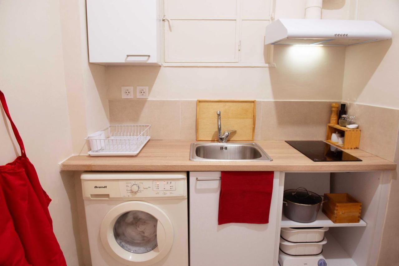 Filopappou Decent Apartment Атина Екстериор снимка