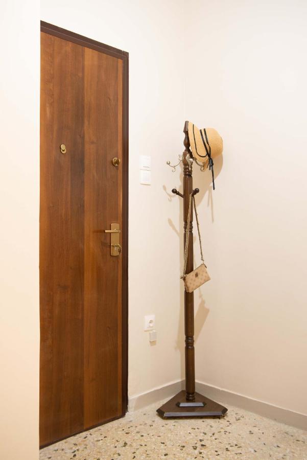 Filopappou Decent Apartment Атина Екстериор снимка