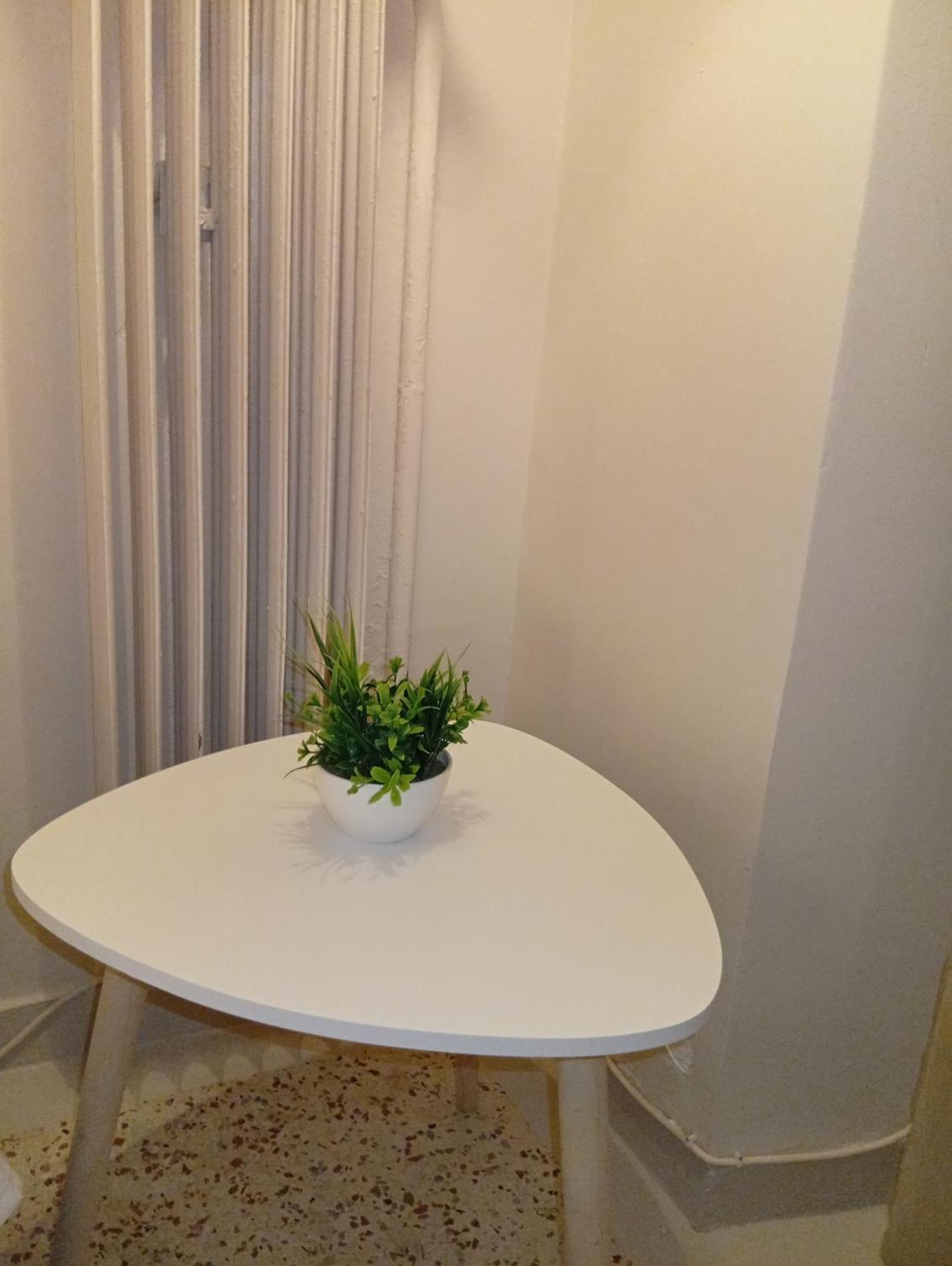 Filopappou Decent Apartment Атина Екстериор снимка