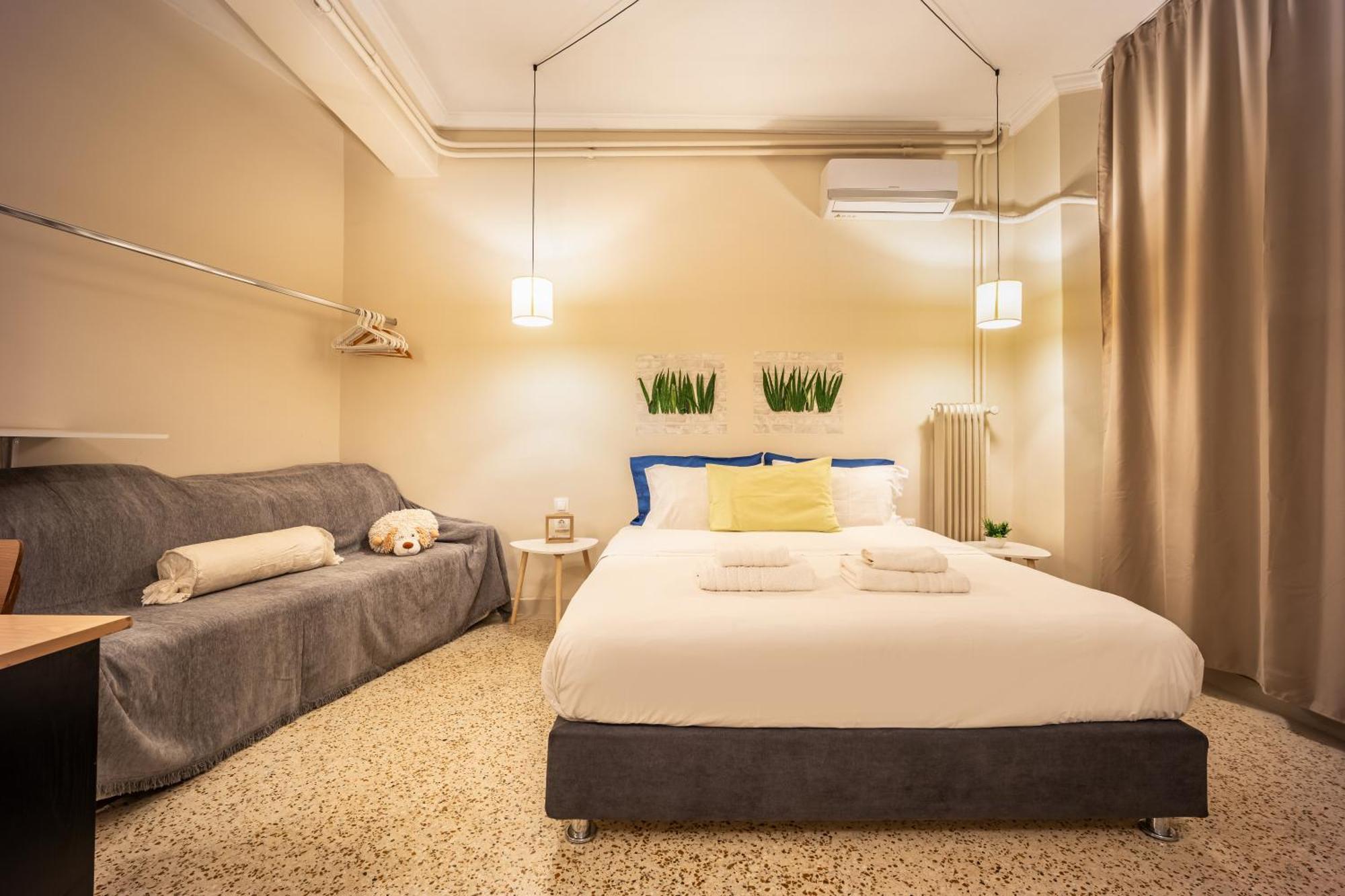 Filopappou Decent Apartment Атина Екстериор снимка
